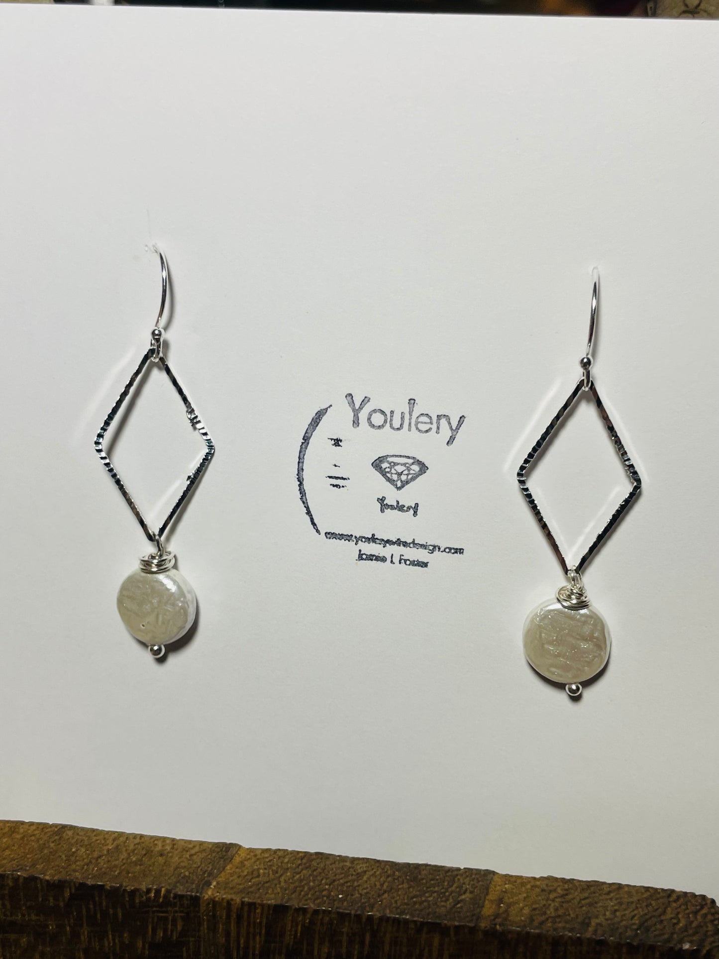Pearl drop simplicity earrings