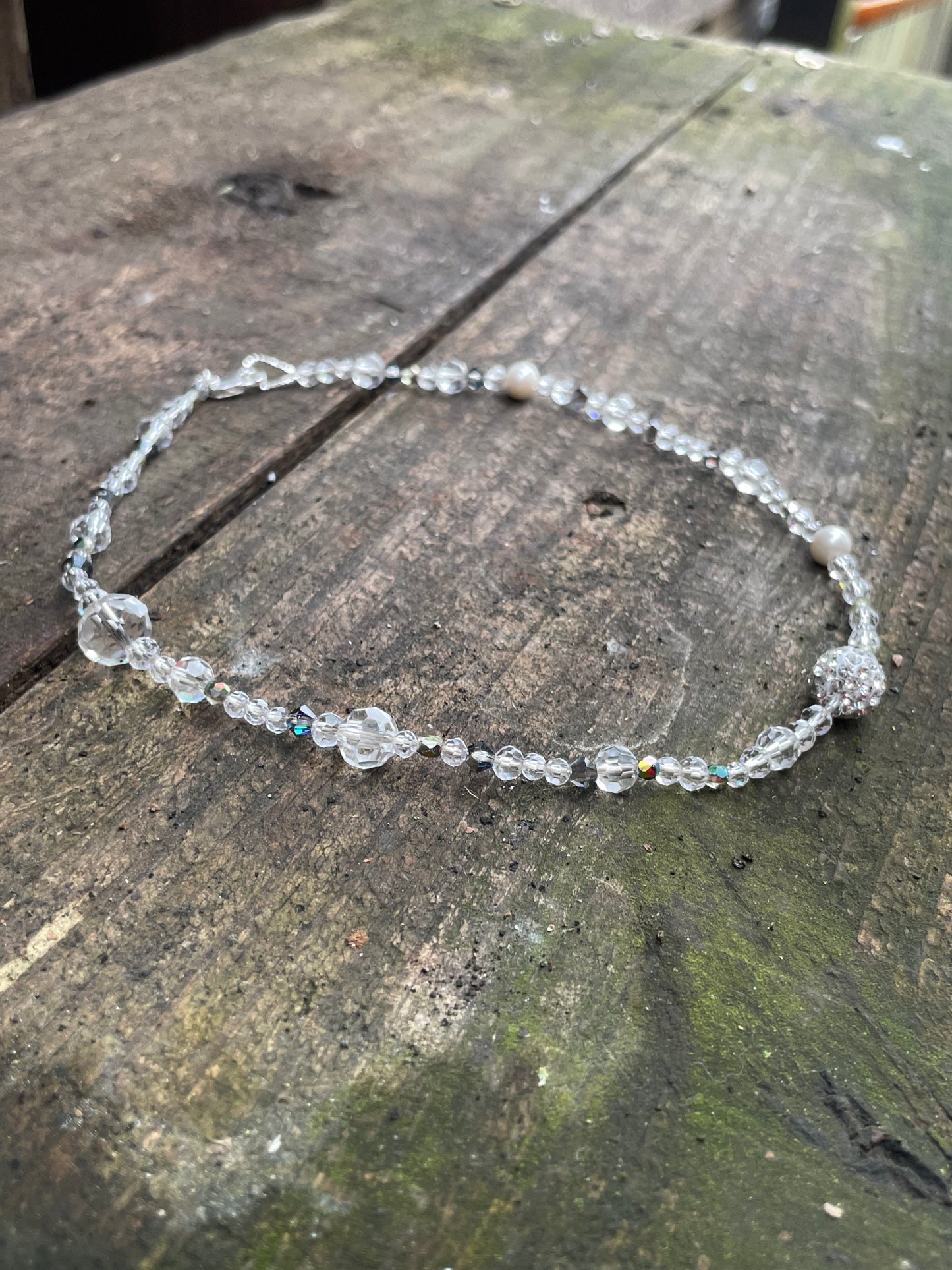Glass, pearls and crystals choker necklace