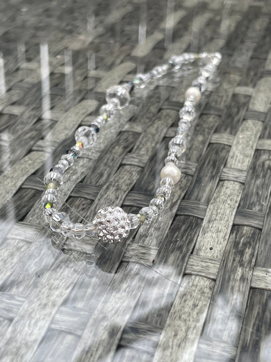 Glass, pearls and crystals choker necklace
