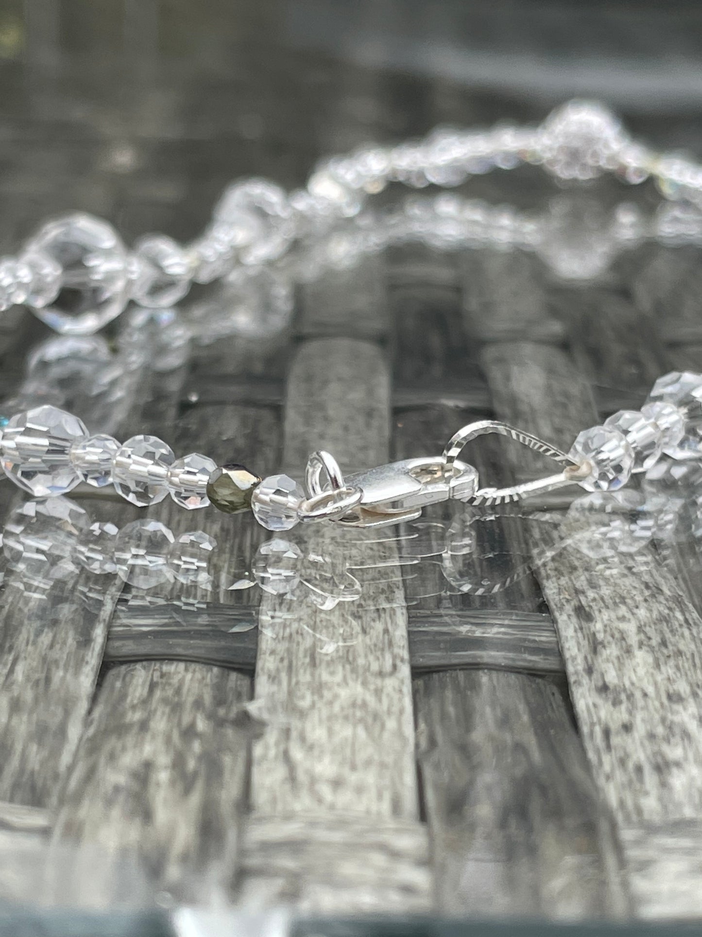 Glass, pearls and crystals choker necklace