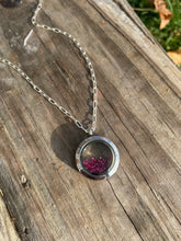 Load image into Gallery viewer, Pink gems floating locket
