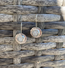 Load image into Gallery viewer, Silver druzy threader earrings
