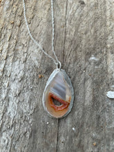 Load image into Gallery viewer, Geode necklace
