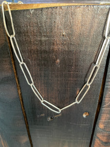 Square wired paperclip chain