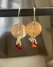 Load image into Gallery viewer, Garnet and Shell earrings
