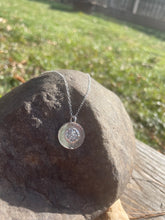 Load image into Gallery viewer, Geode medallion necklace
