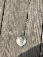 Load image into Gallery viewer, Mother of Pearl, Rose Quartz necklace
